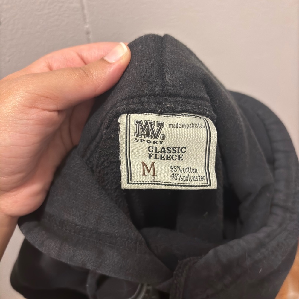 School of Visual Arts NYC Black Hoodie. Size Medium. - Picture 2 of 4